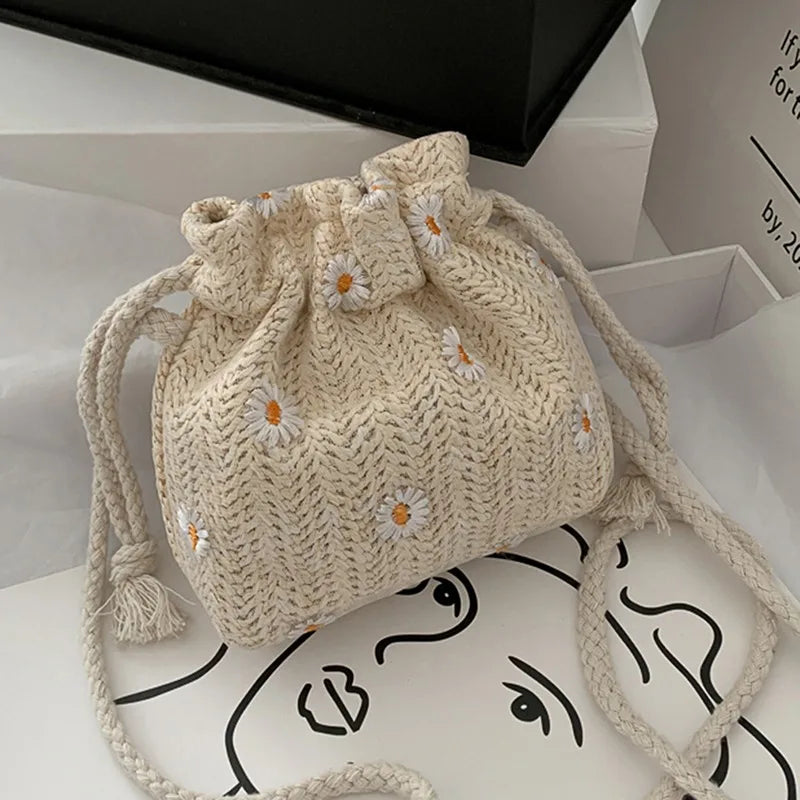 Straw Weave Bucket Bags Rattan Women Summer Beach Shoulder Bags Handbags Totes Casual Handbags Retro Mini Shoulder Messenger Bag