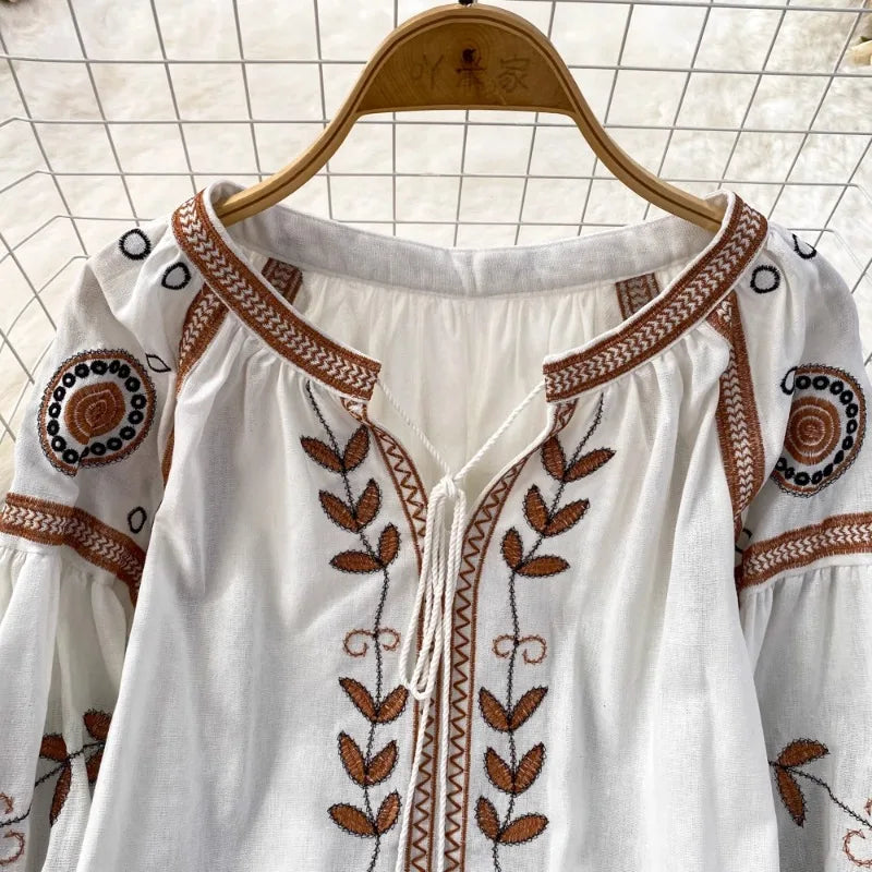 Chic Fashion 2024 New Spring Women Vintage Long Sleeve Loose T-Shirts O Neck Embroidery Casual All Match Top Mujers