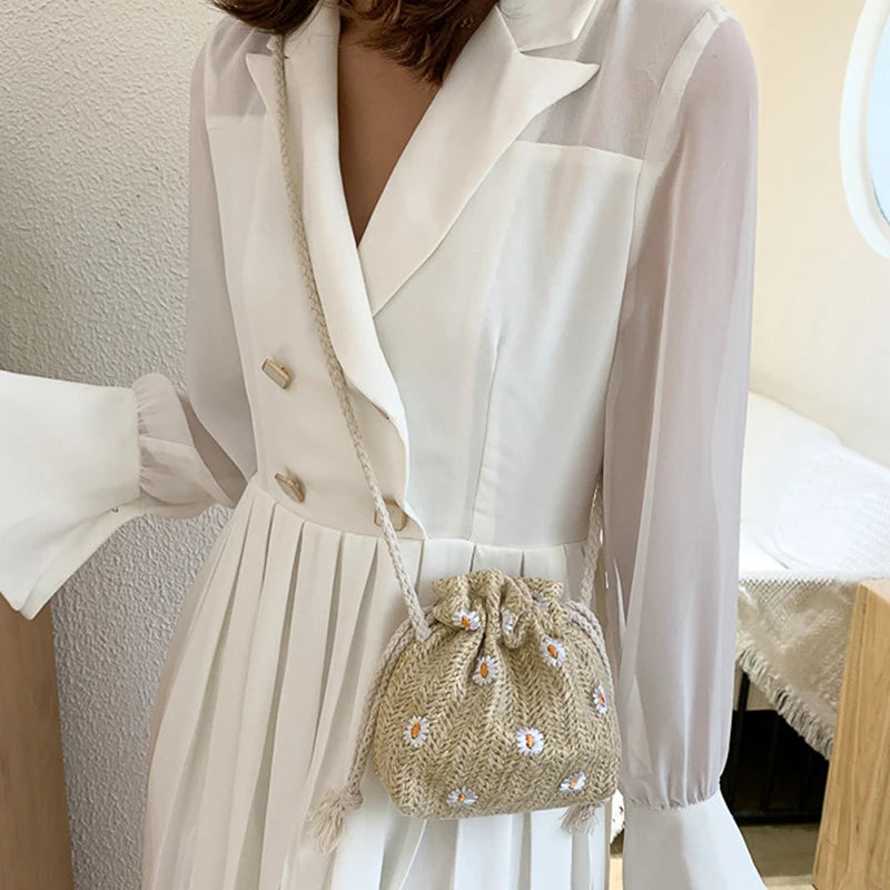 Straw Weave Bucket Bags Rattan Women Summer Beach Shoulder Bags Handbags Totes Casual Handbags Retro Mini Shoulder Messenger Bag