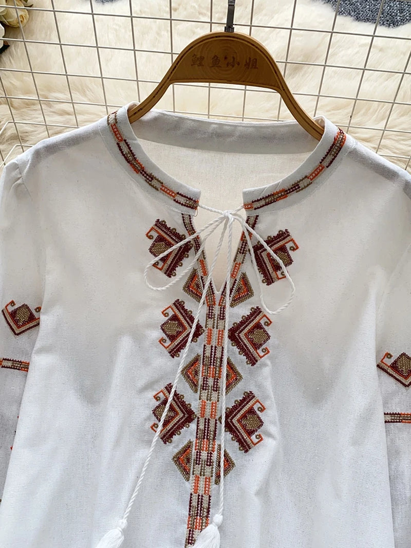 2025 New Women‘S Spring Autumn Blouse Bohemia Retro round Neck Lace Embroidered Long Sleeve Shirt Loose Blazer Top BL155