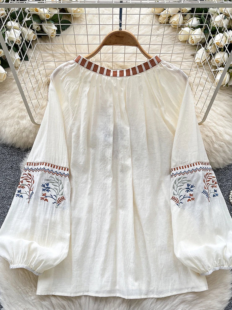 Spring Autumn Literature Fashion Embroidered Lantern Sleeve Blouse Women'S New Loose Versatile Casual Bohemian Holiday Top D22